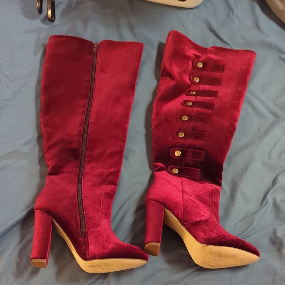 Chic Velvet Knee-High Boots - Burgundy